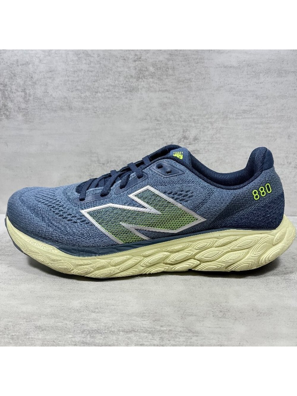New Balance Fresh Foam 880v14 Running Shoes - Men's Size 10.5 2E Wide - Blue